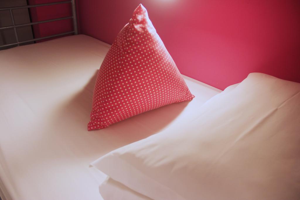 Five Stones Hostel Сингапур Екстериор снимка