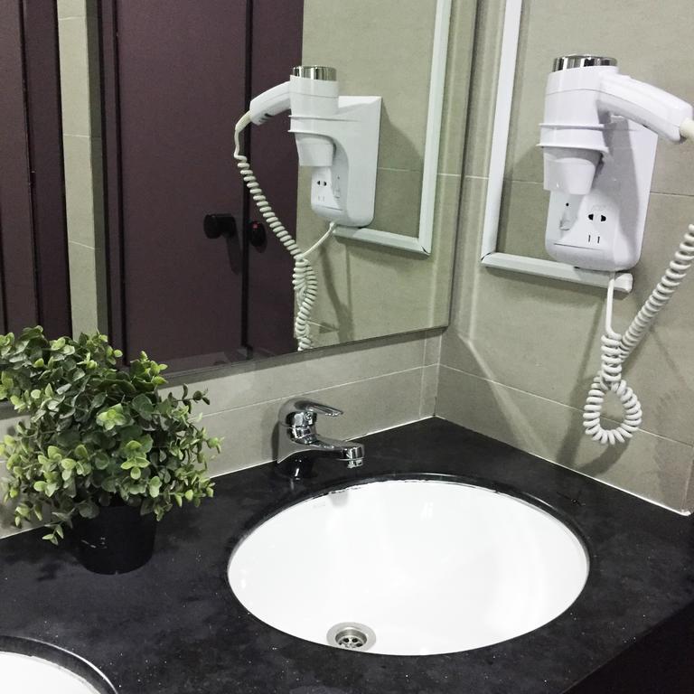Five Stones Hostel Сингапур Екстериор снимка
